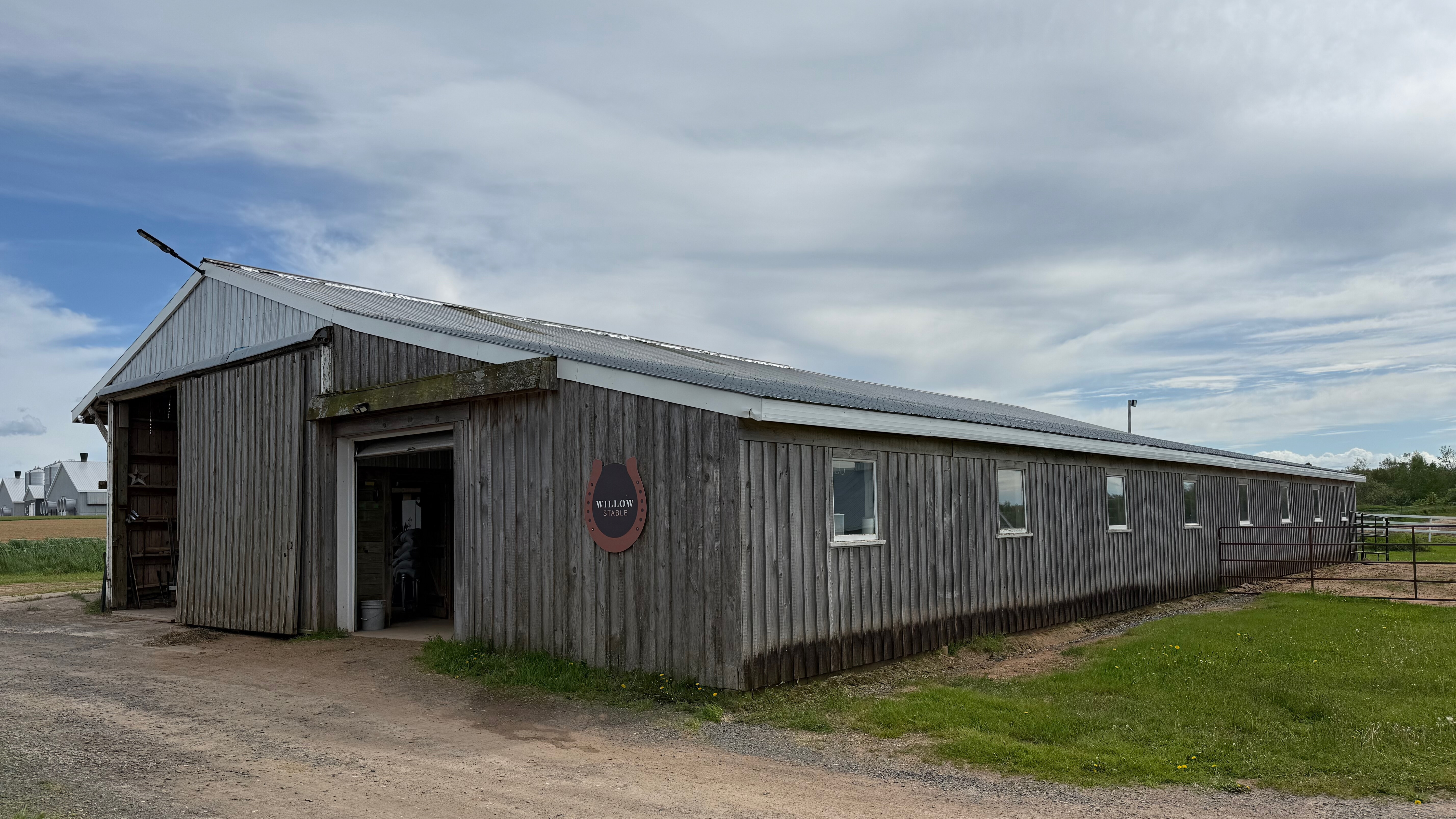 willow-barn